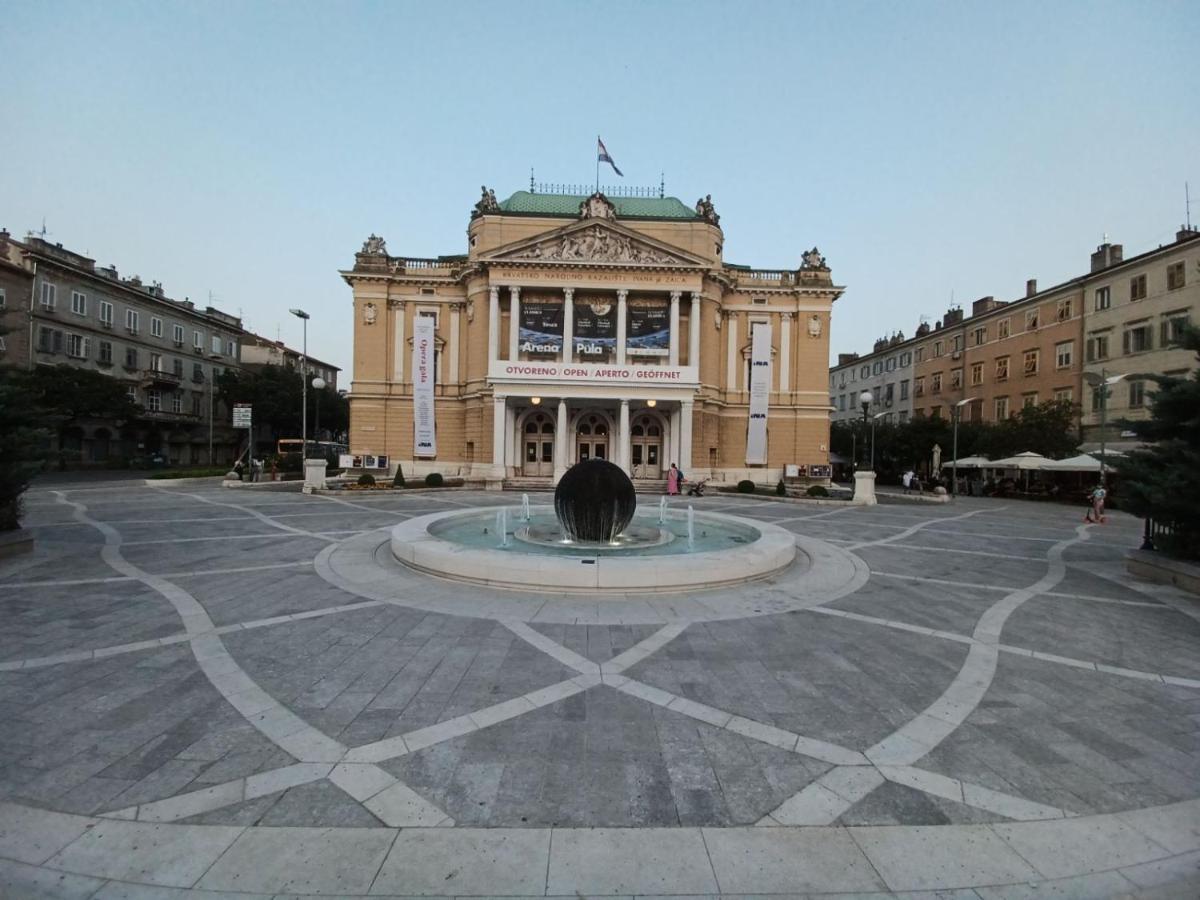 Ferienwohnung In The Centar Of Rijeka Exterior foto